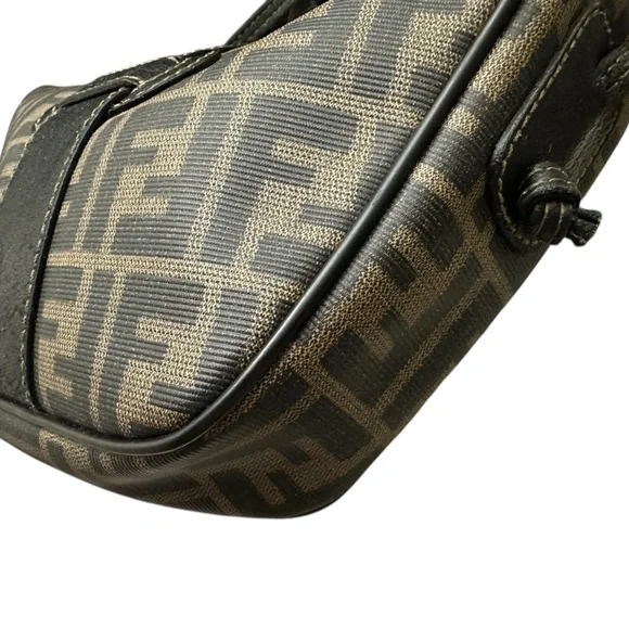 FENDI Zucca Monogram Crossbody Clutch Bag Vintage 2001 Collection Excellent Cond - Picture 9 of 11